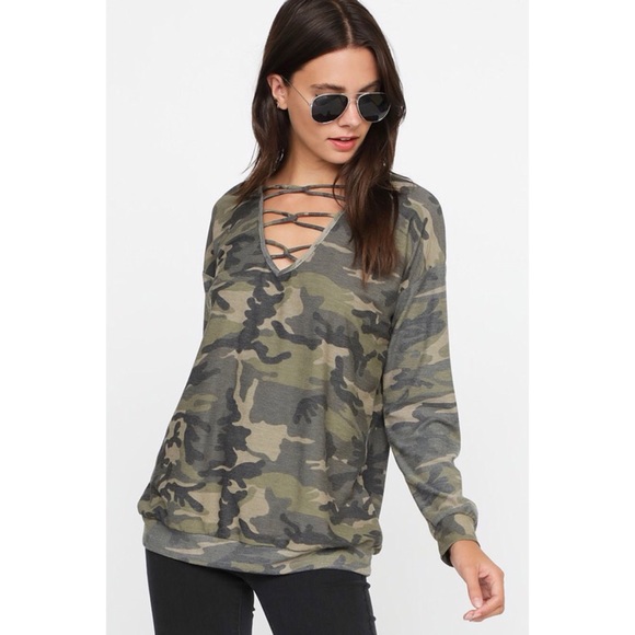 LAST ONE! Caged Neck Camouflage Top - Picture 2 of 7